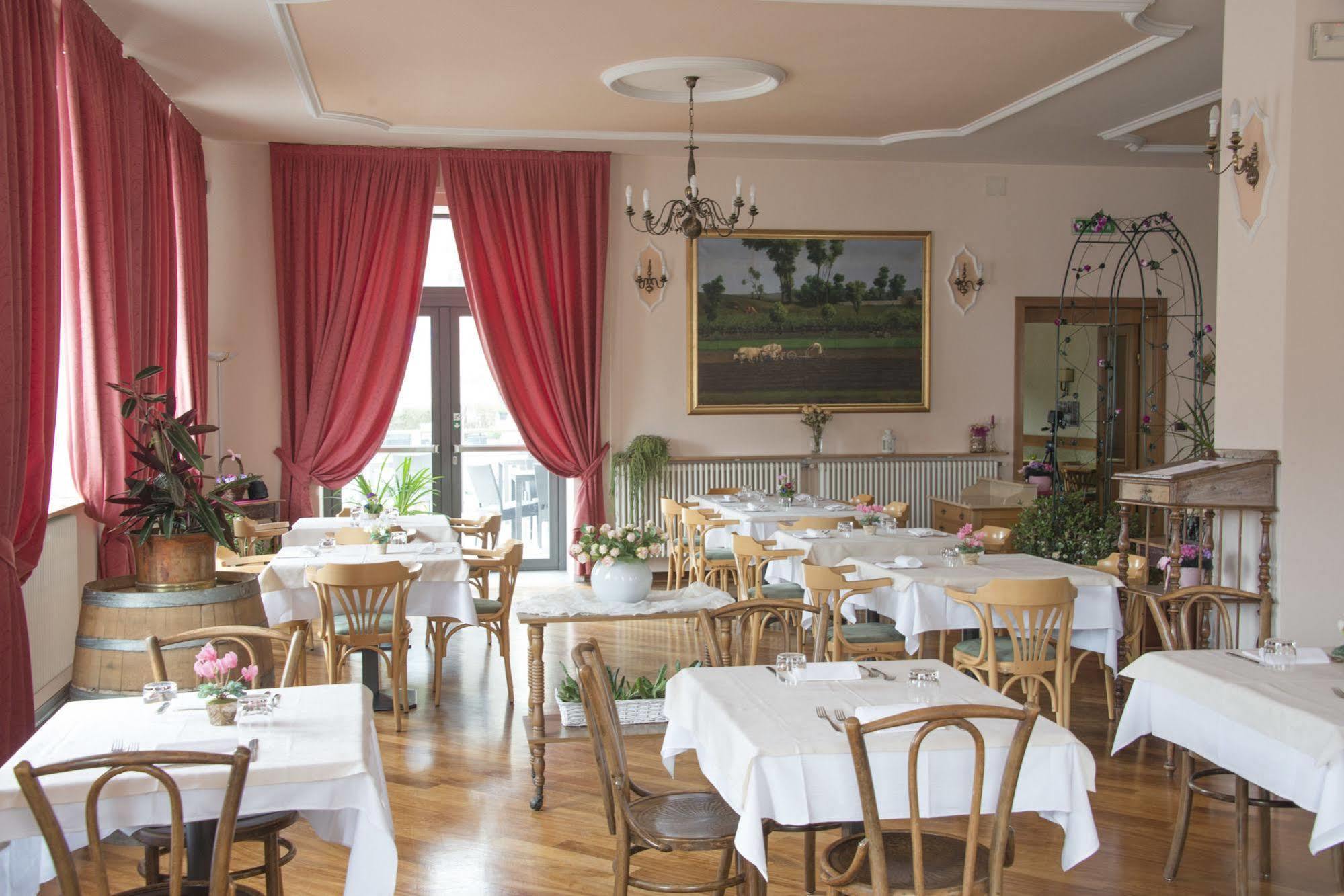 Hotel Du Lac Parc & Residence Lavarone Bagian luar foto