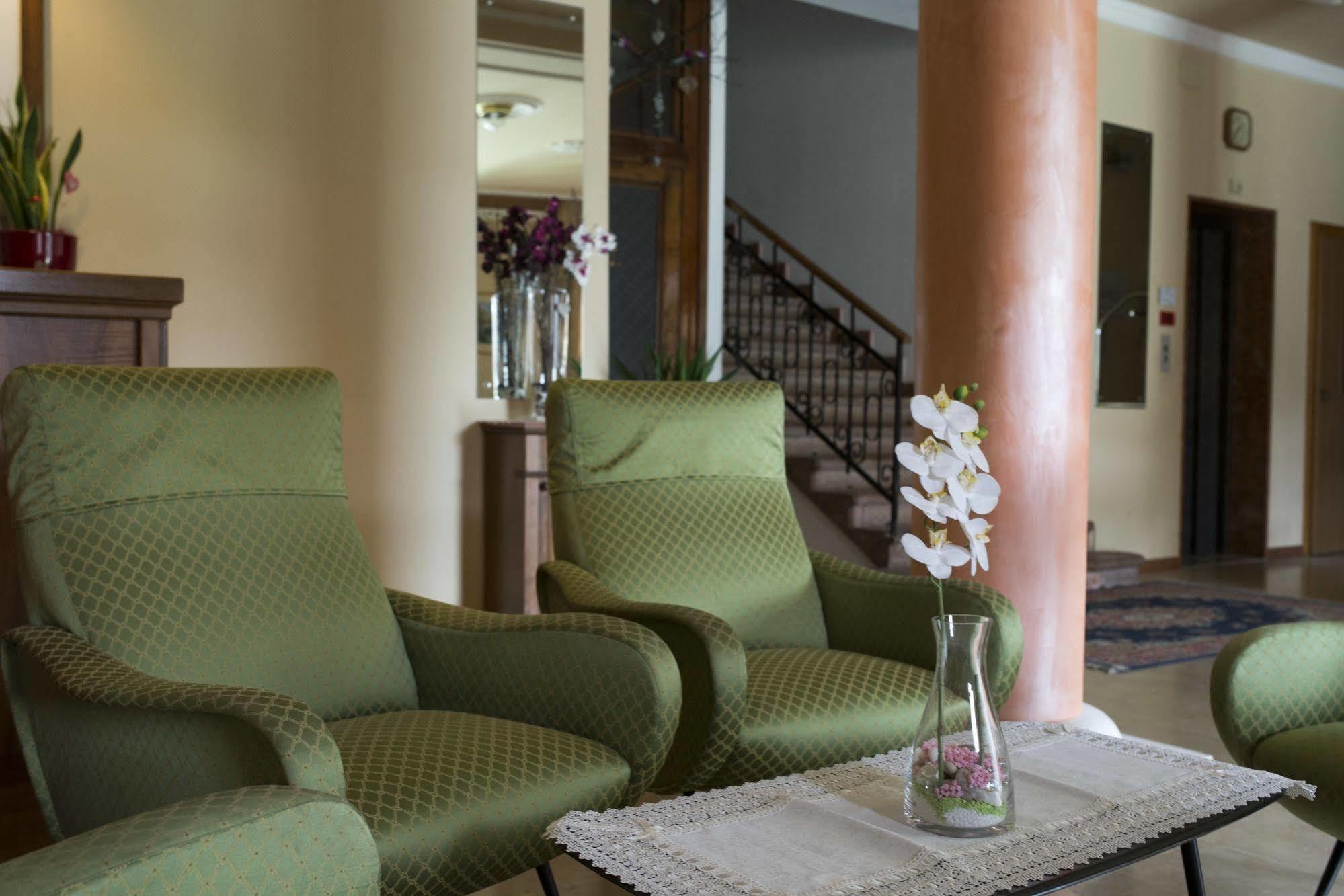 Hotel Du Lac Parc & Residence Lavarone Bagian luar foto